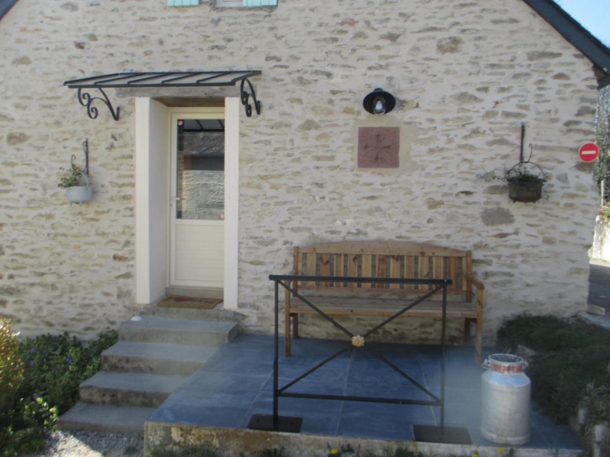 ベナ La Ferme De La Chapelle-Saint-Jeanヴィラ エクステリア 写真